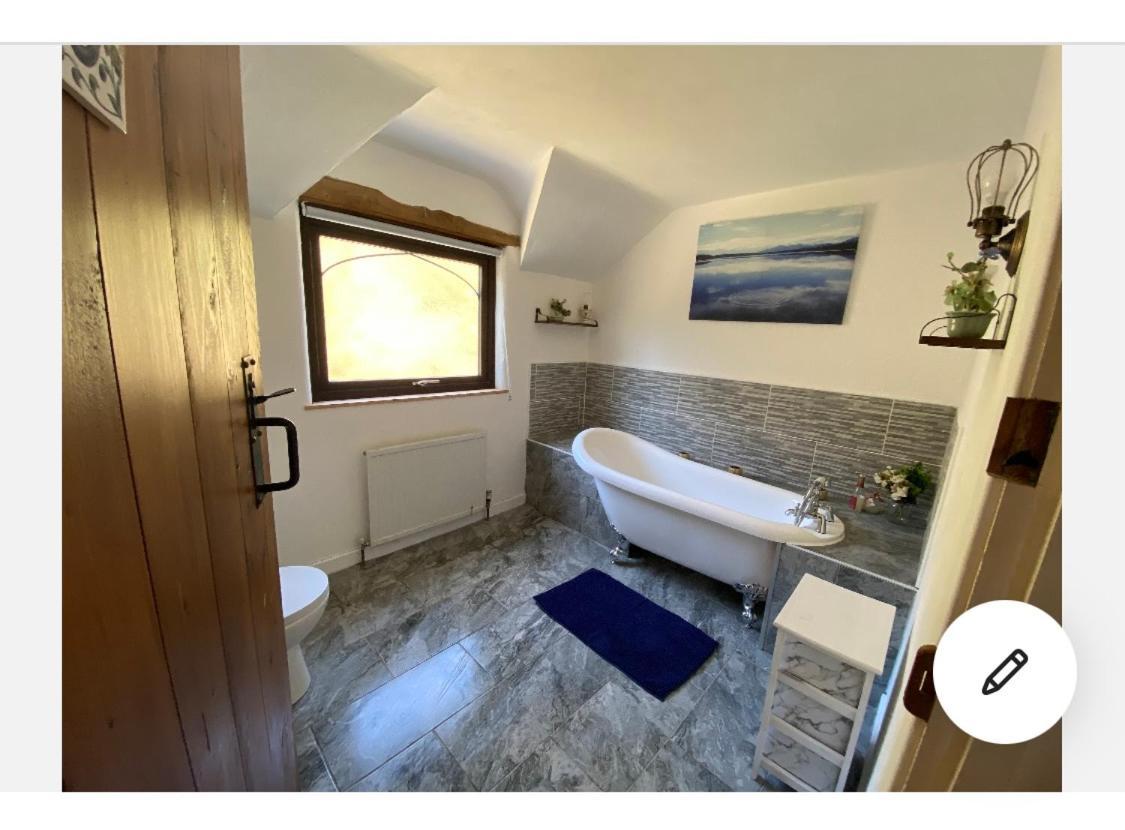 Вілла Beautiful Secluded Farmhouse With Hot Tub Бармут Екстер'єр фото